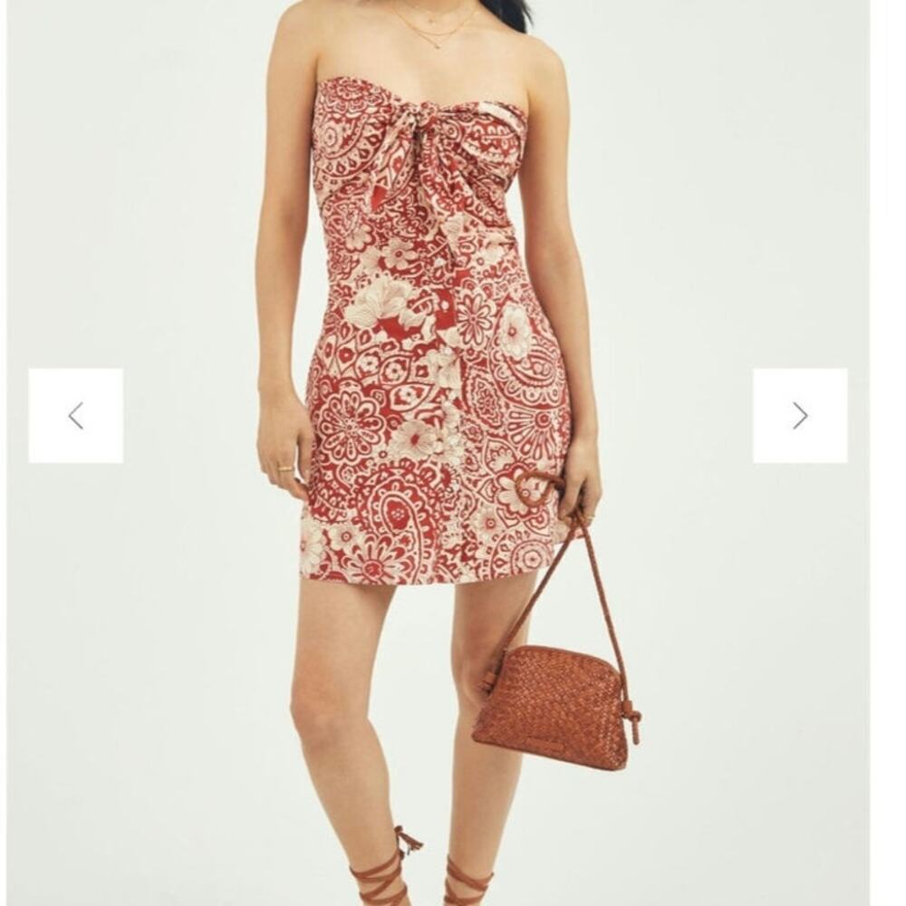 NWT! Anthropologie Blue Tassel Strapless Tie Front Red/Cream Mini Dress. Size M